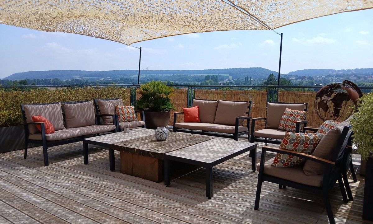 Pont-Audemer Villa | The villa on stilts