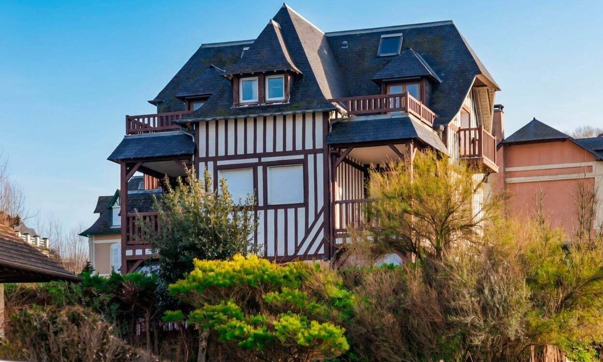 Blonville-sur-Mer Villa | The villa ontard