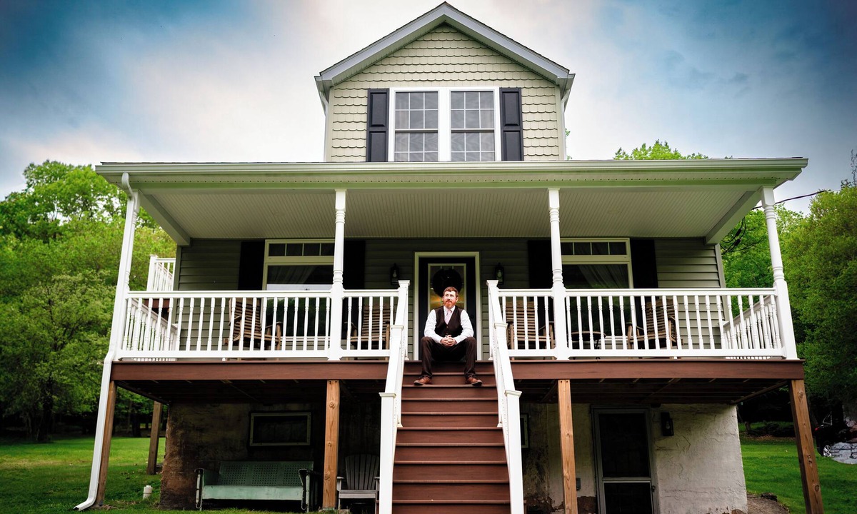 Brockton House | The Village at Houser's Crossing