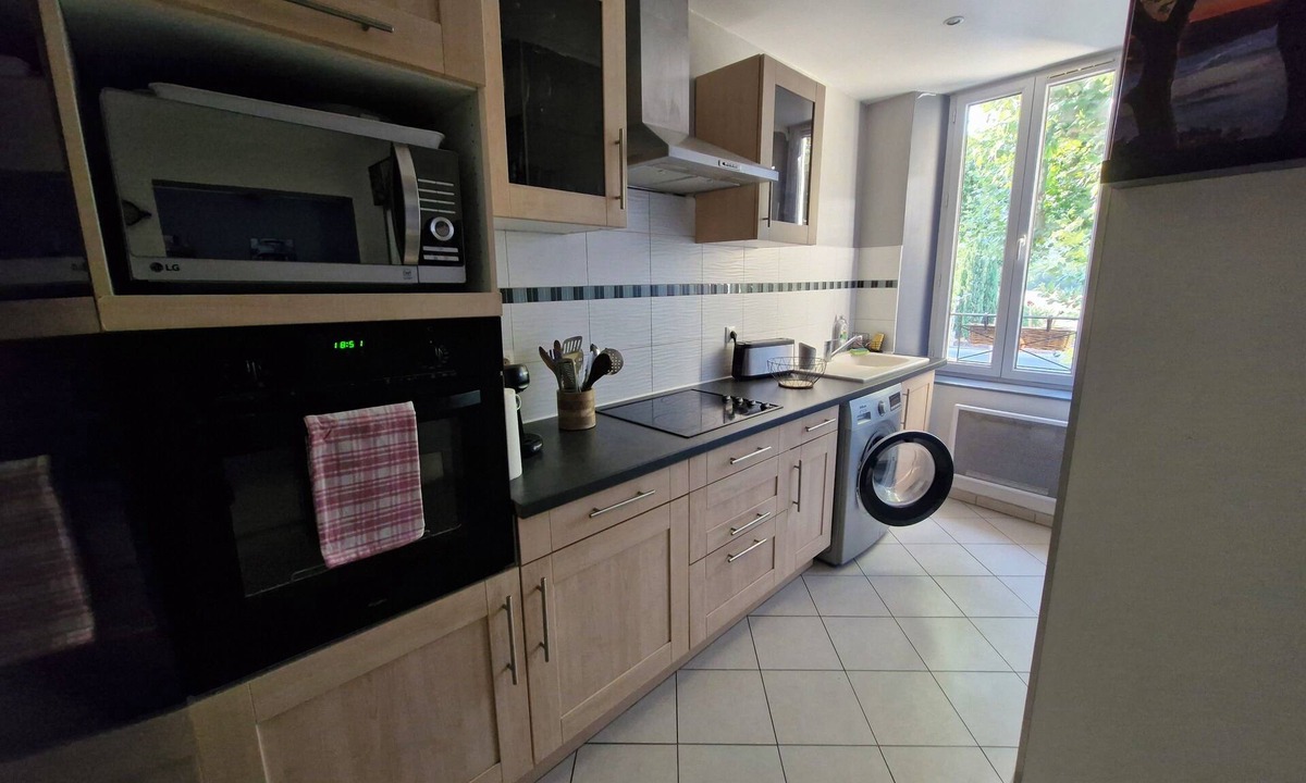 Forcalqueiret Apartment | The village cocoon