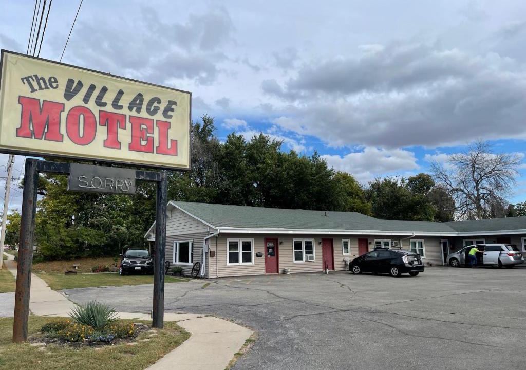 Eldora Hotel | The Village Motel