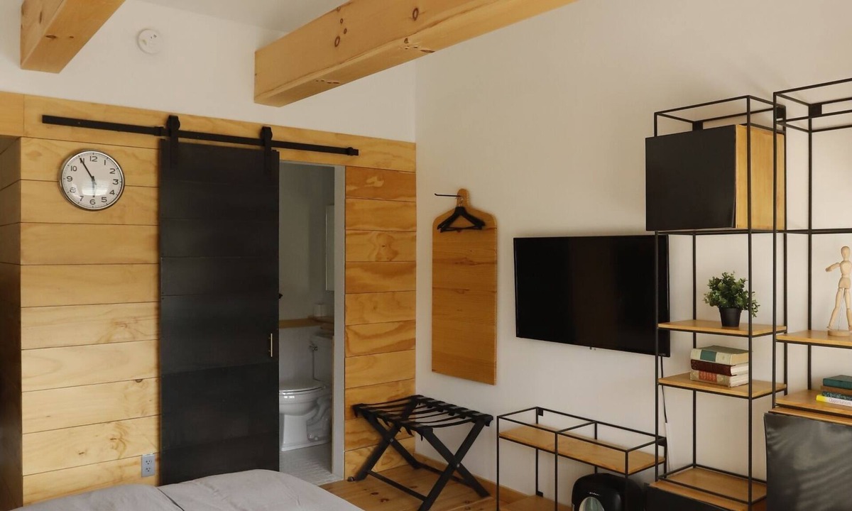 Stamford Hotel | The Vine on main