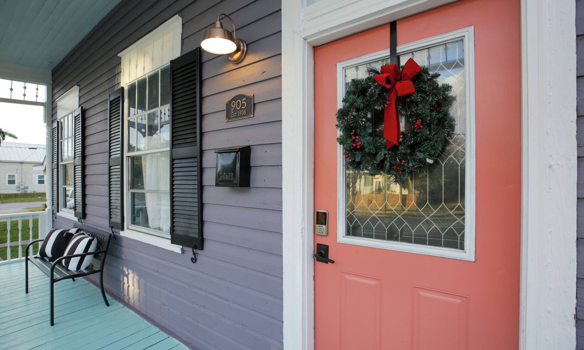 Southeast Pensacola House | The Violet Pine - Pet Friendly