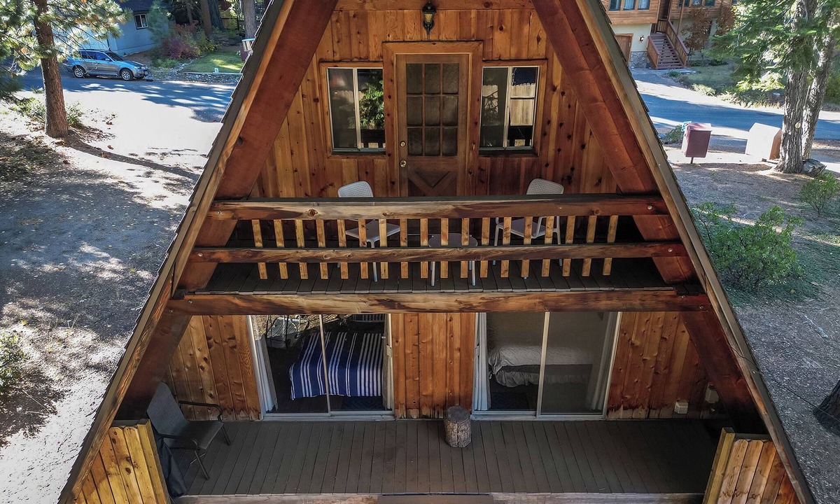 Comstock Acres Cabin | The Virginian Summary