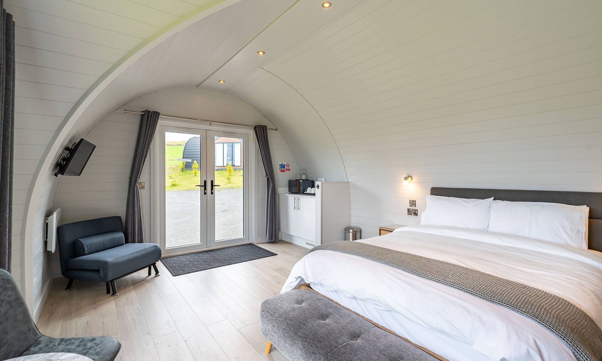 Bathgate Cabin | The Vu Snugs