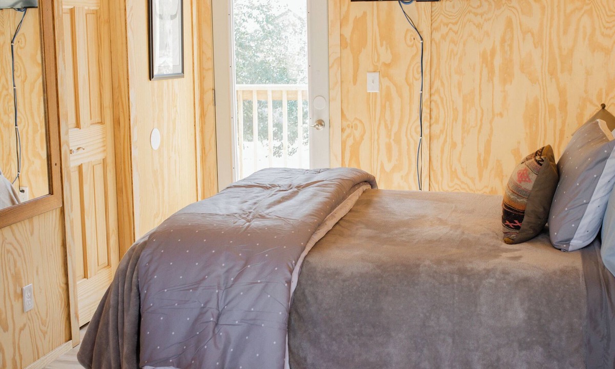 Owanka Hotel | The Wagon Wheel