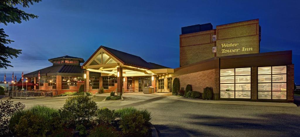 Sault Ste. Marie Hotel | The Water Tower Inn - BW Premier Collection
