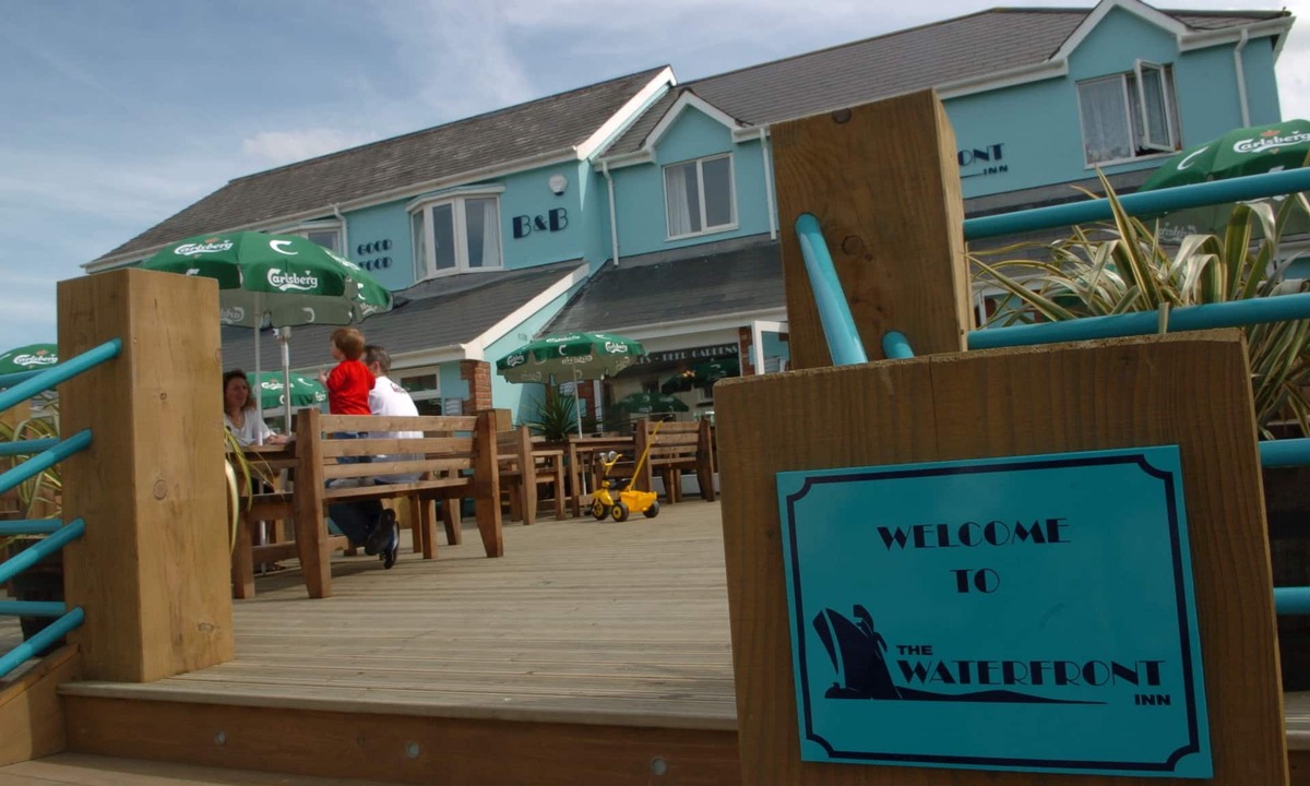 Westleigh Bed & Breakfast | The Waterfront Inn