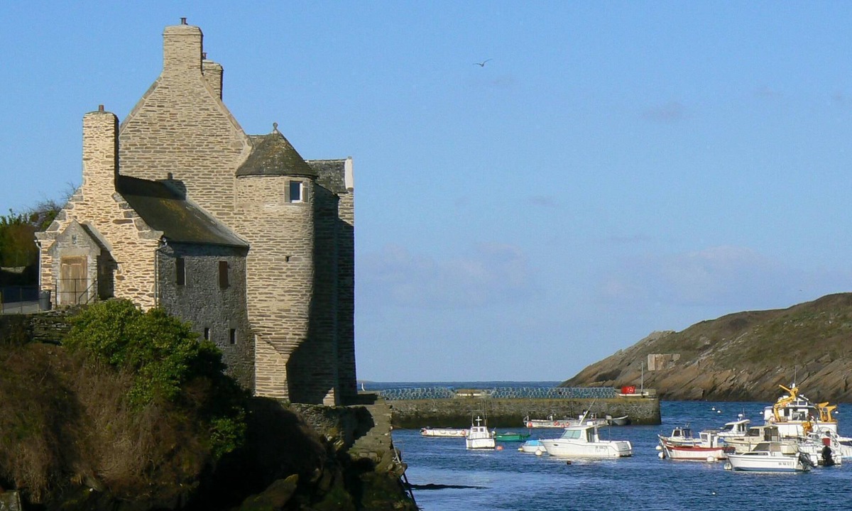 Le Conquet House | The waterfront Maison des Seigneurs