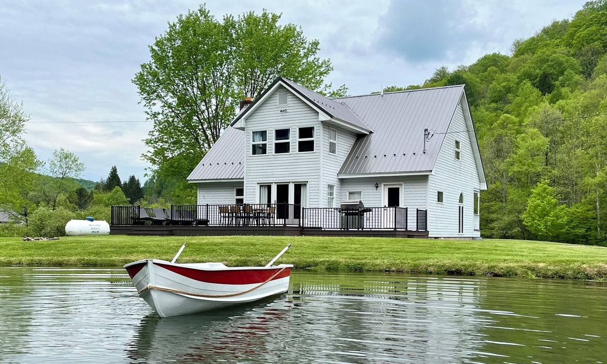 Austin Cottage | The Watson Farm