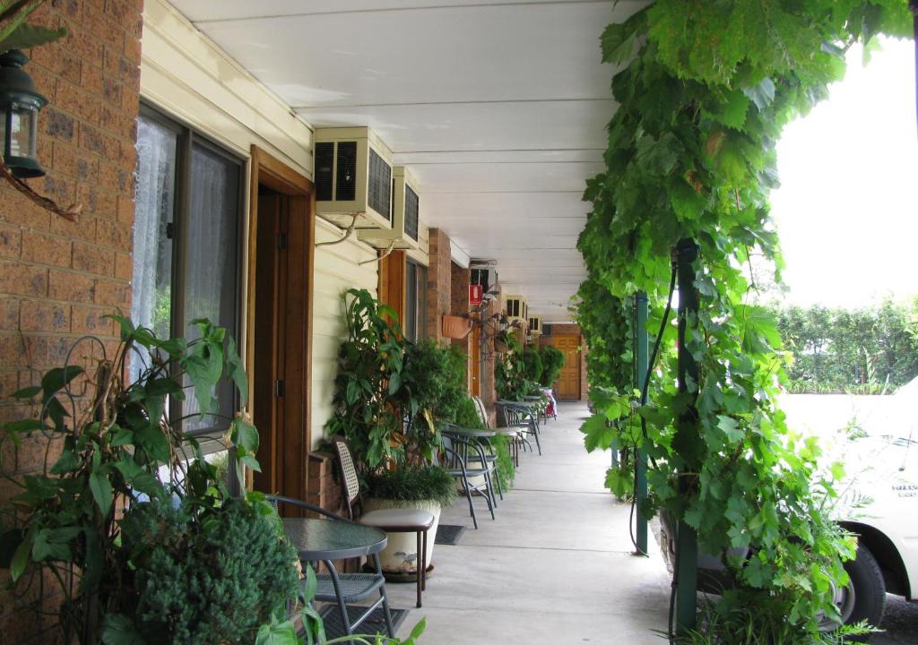 Muswellbrook Hotel | The Wayfarer Motel