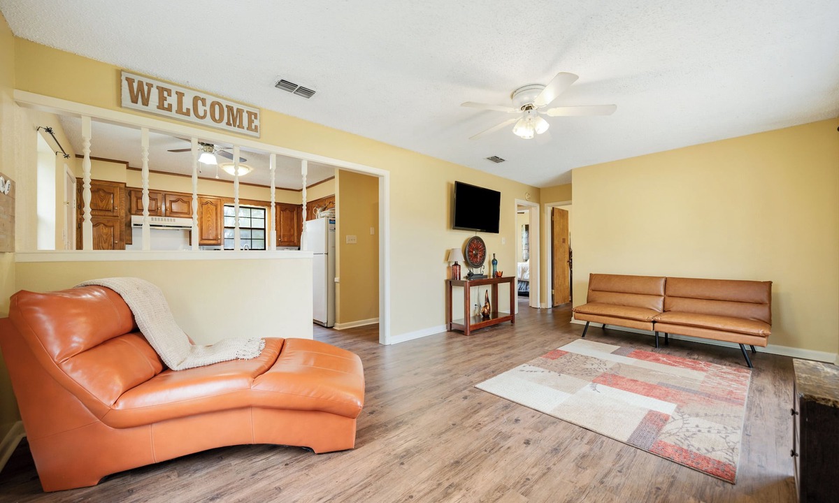 Texarkana Apartment | The Welcome Lounge