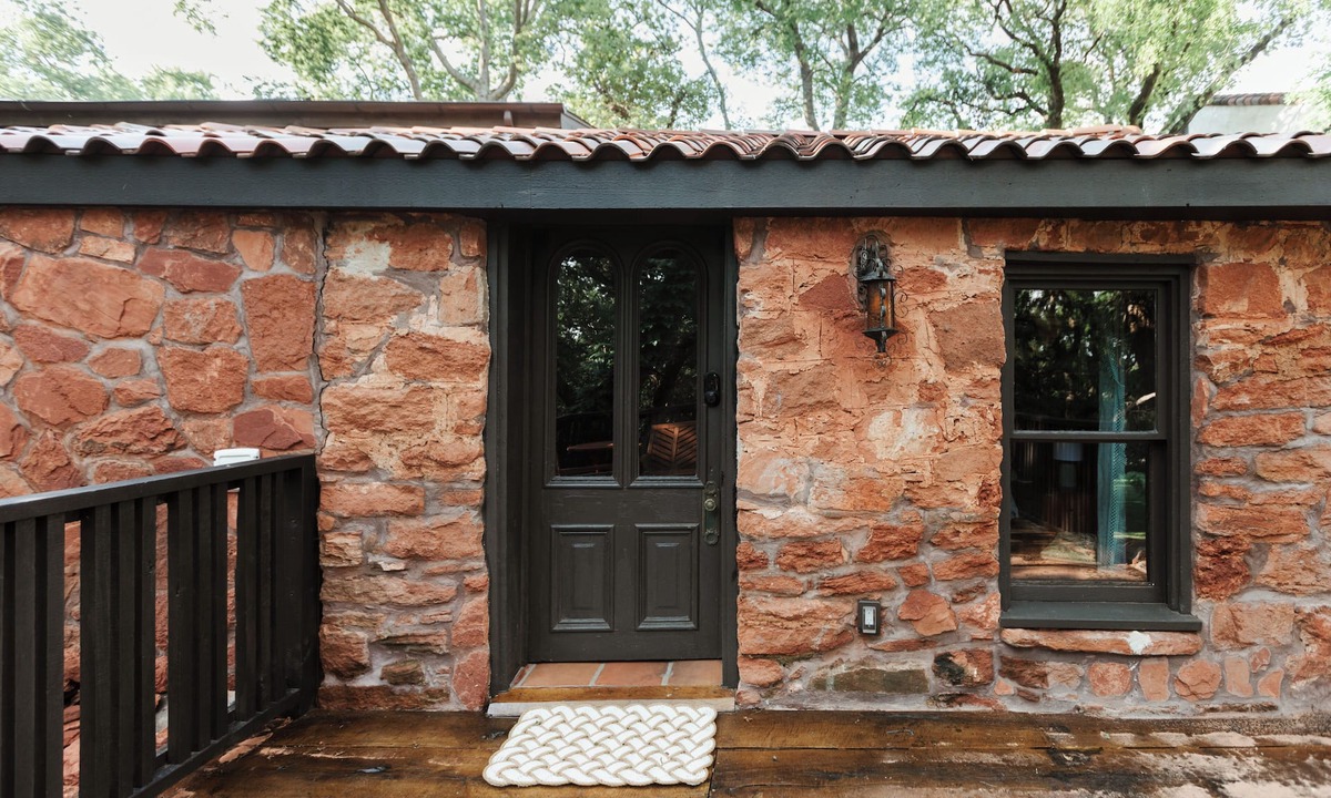 Oklahoma City Cabin | The Well House at El Sueño