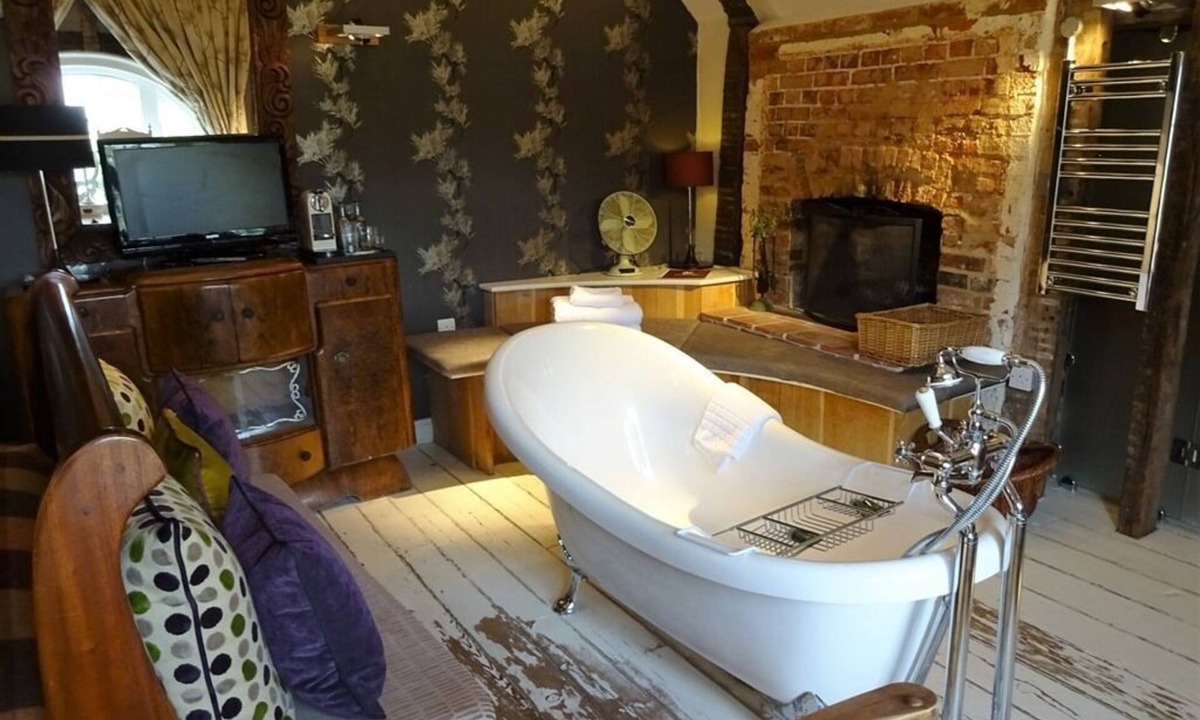 Welwyn Hotel | The Wellington