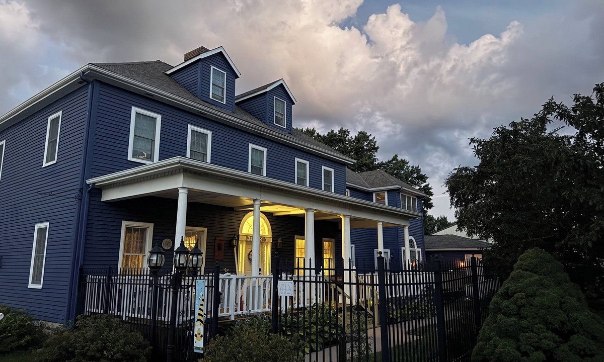Peterson Hotel | The Wen Inn formerly Andor Wenneson