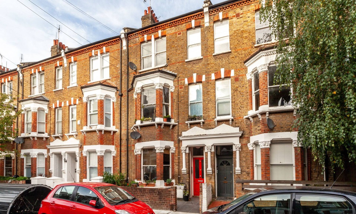 Harrow Road Apartment | The Westbourne Park Collection