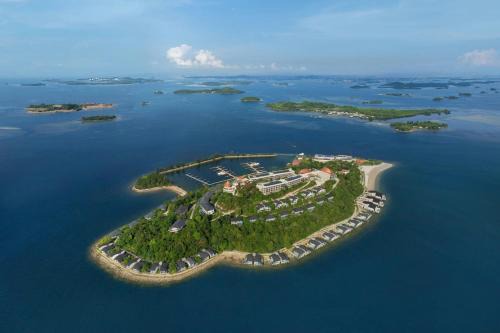 Tanjung Uncang Hotel | The Westin Nirup Island Resort & Spa