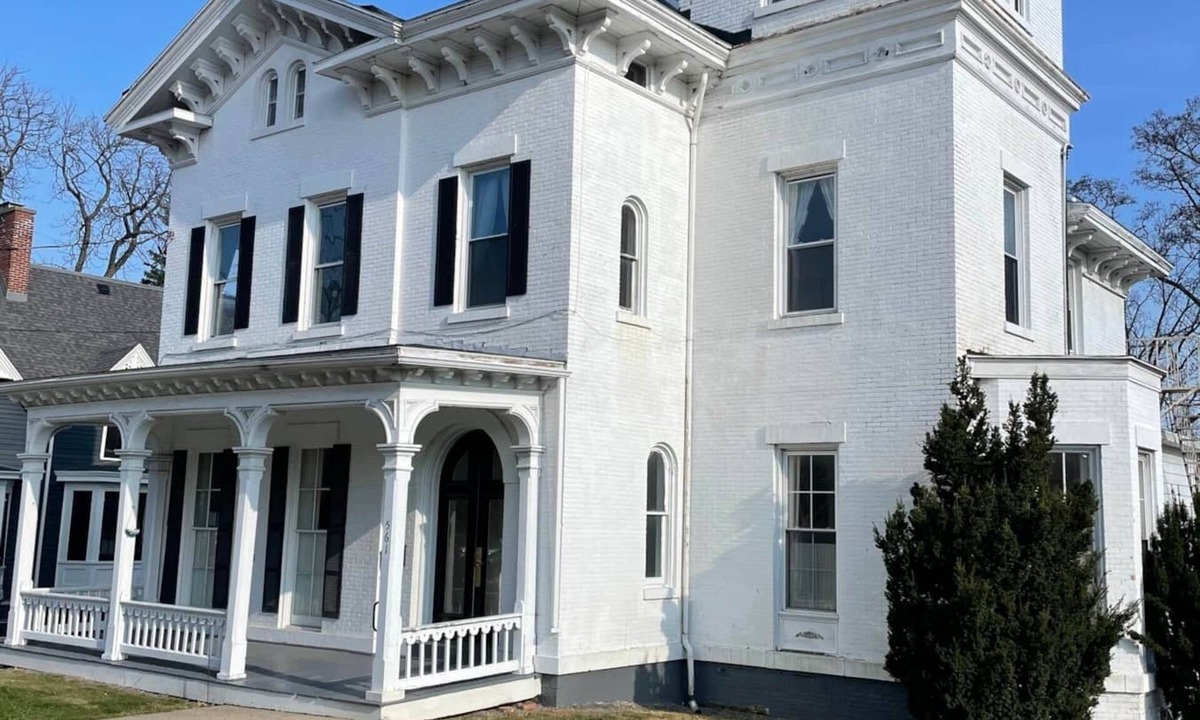 South Main Street Apartment | The Wheat House on Main (1ST Story Unit)