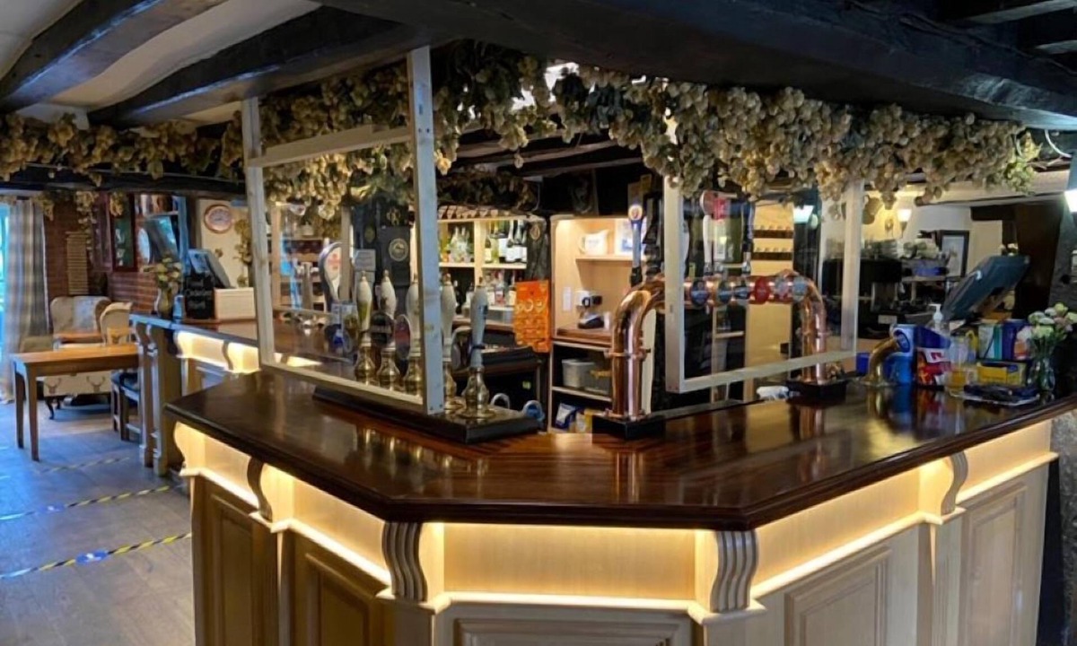 Newenden Hotel | The White Hart