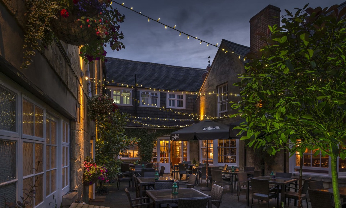 Moreton-in-Marsh Hotel | The White Hart Royal Hotel, Moreton-in-Marsh