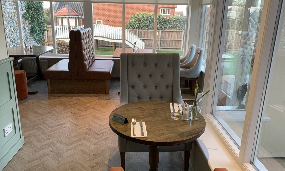 Overstrand Hotel | The White Horse