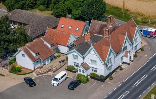 Stoke Ash House | The White Horse Inn