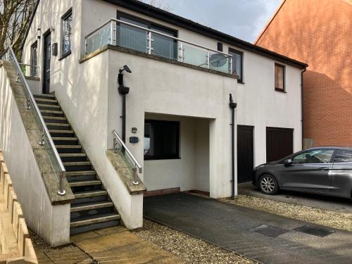 Pontefract House | The White House