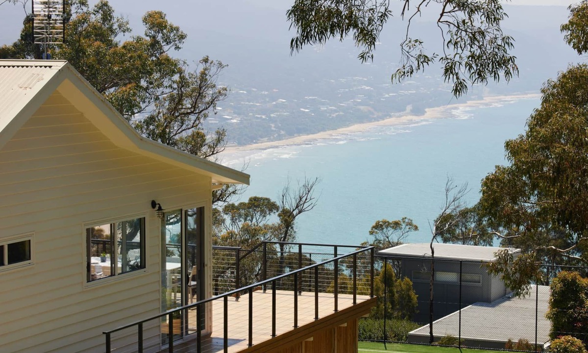 Lorne House | The White House - Lorne