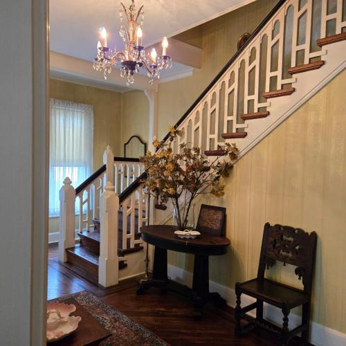 Plainfield House | The White House