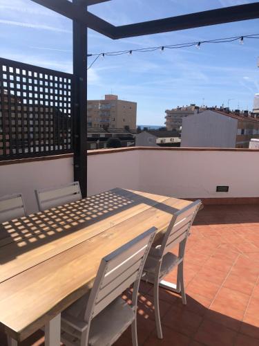 Pineda de Mar Apartment | The White Lilies