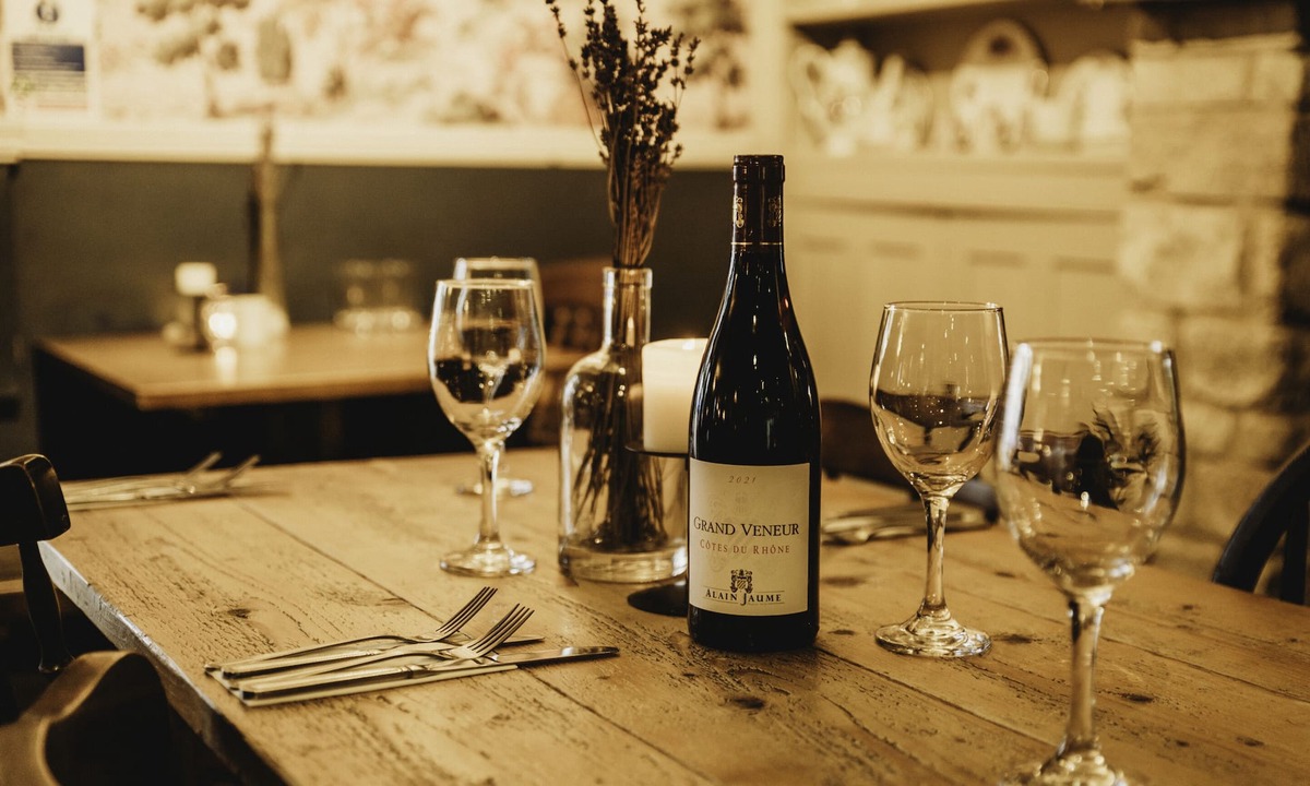 Whissendine Hotel | The White Lion Inn