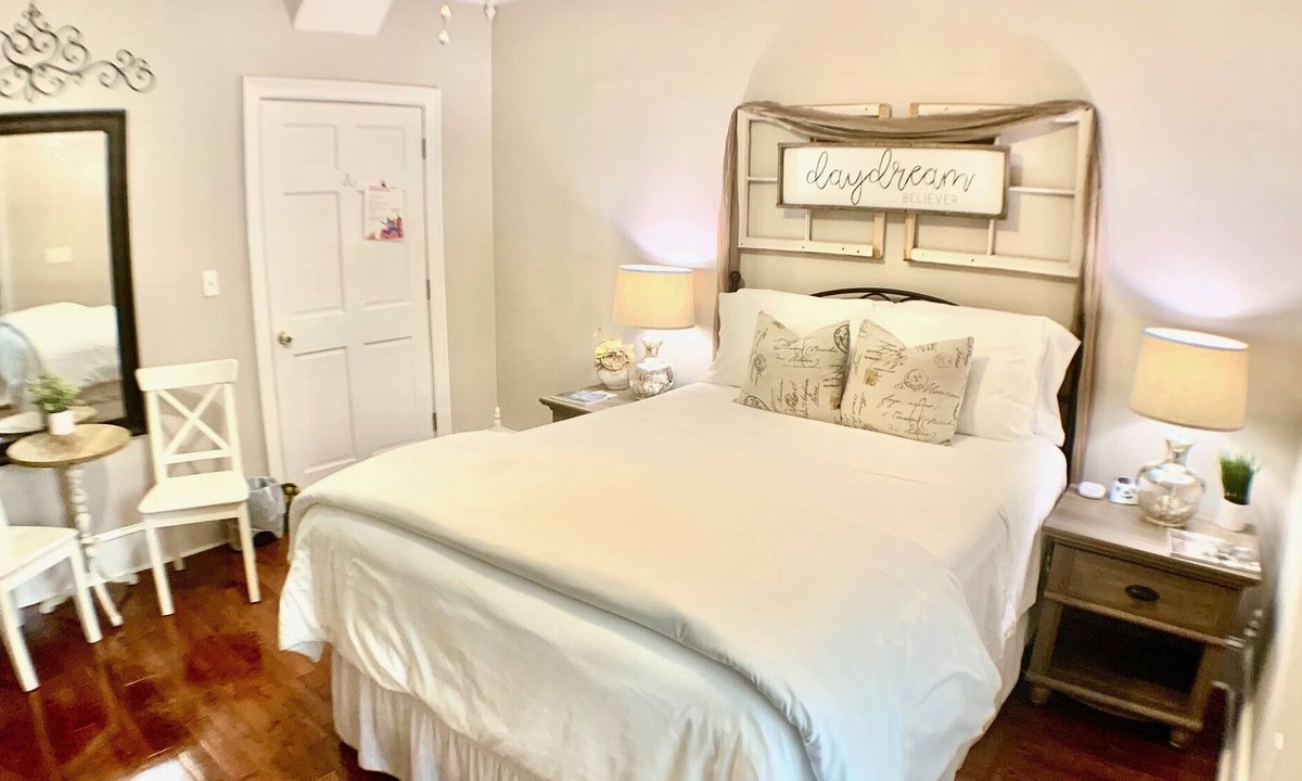 Winder House | The White Oak; private bed/bath, separate entrance