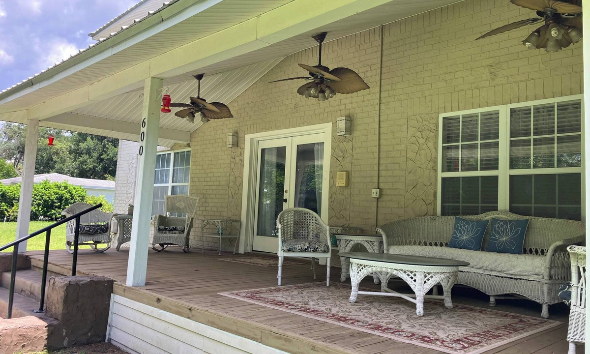 Green Cove Springs House | The Whitehouse.