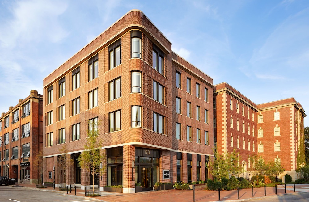 Beacon Hill Hotel | The Whitney Hotel