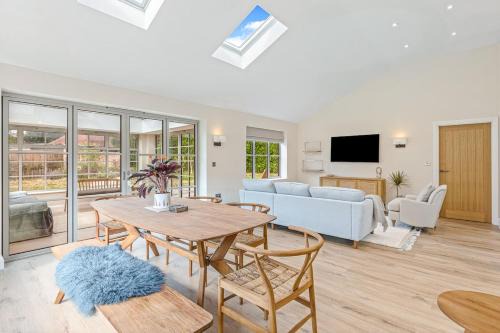 Great Missenden House | The Wild Bloom