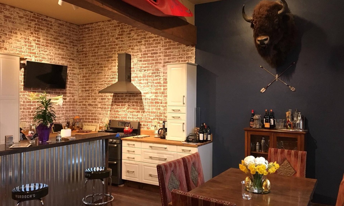 Bigfork Condo | The Wild Mile River Retreat