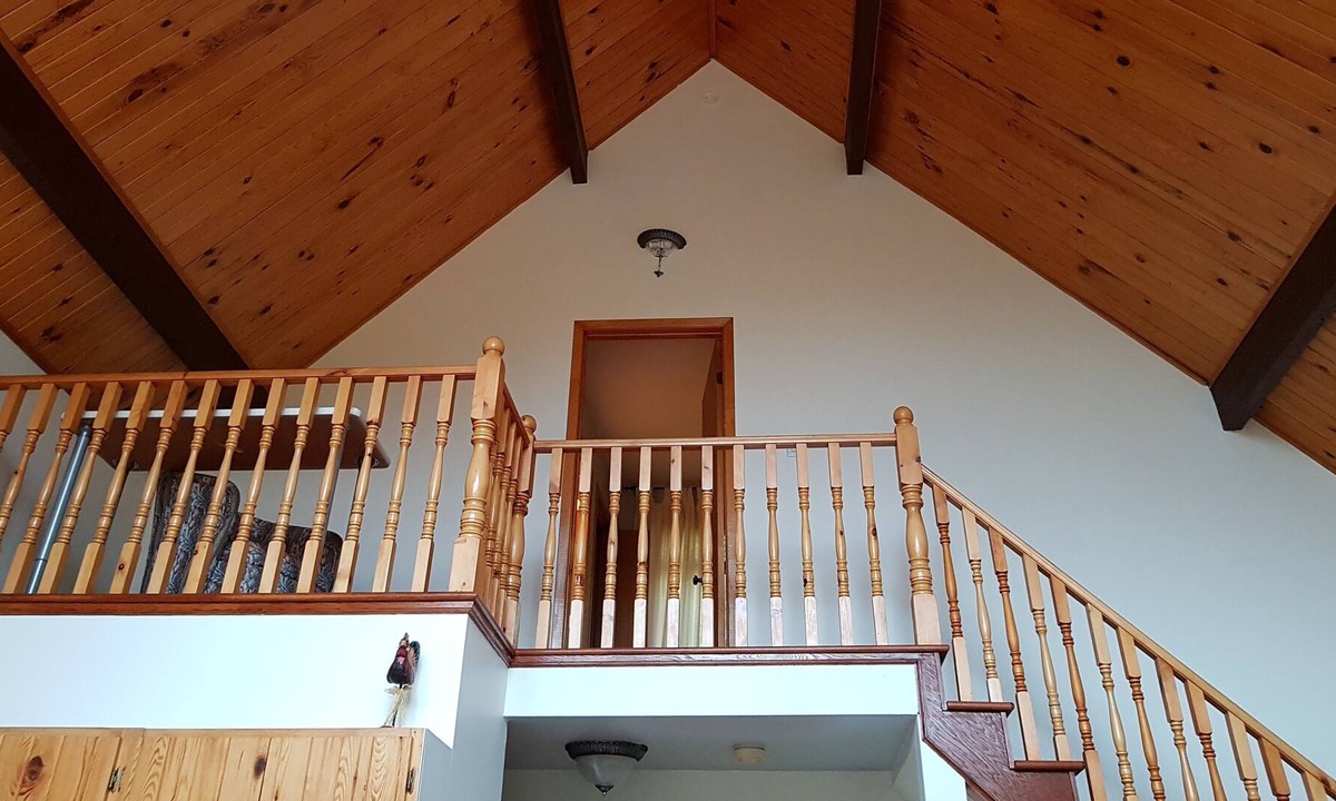 Austin Ski Chalet | The Wild Roses chalet with 2 views