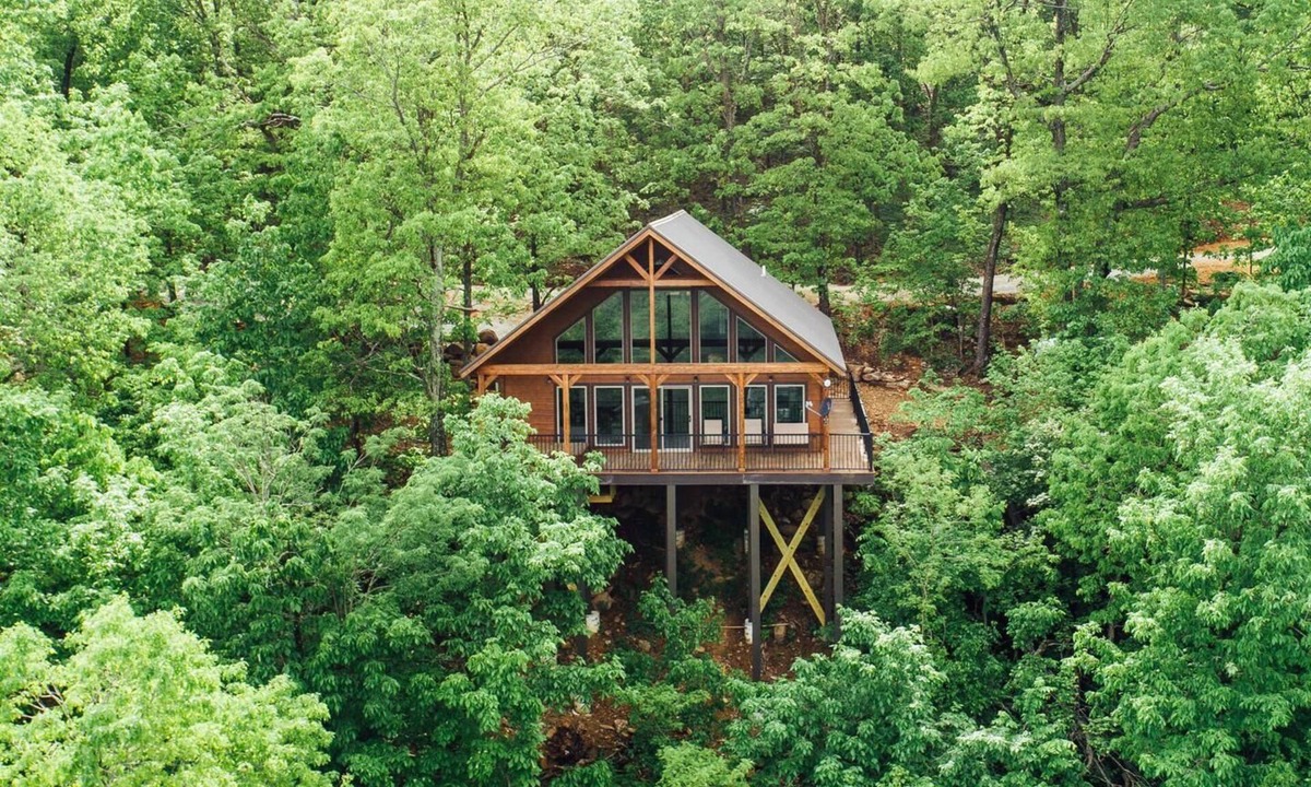 Ponca Cabin | The Wildwood Cabin - Tree-top Getaway