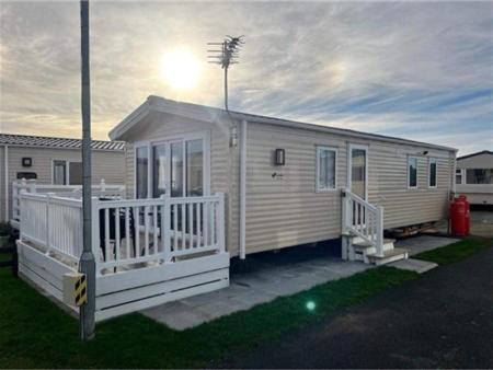 Llandwrog House | The willerby whitetower Caernarfon