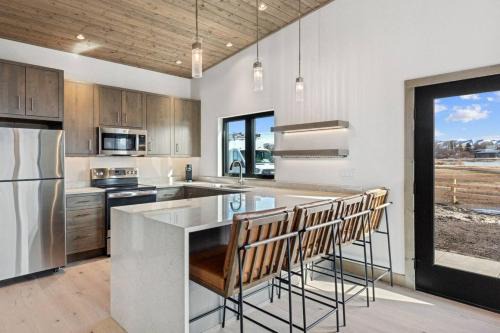 Hamilton House | The Willow Suite Cabin