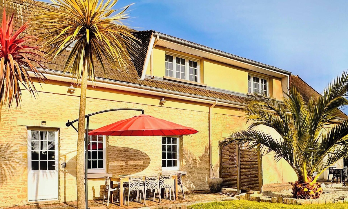 Grandcamp-Maisy Cottage | The wind rose 8 people