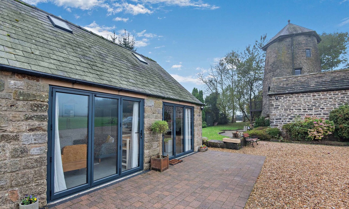 Ashover House | The Windmill Granary