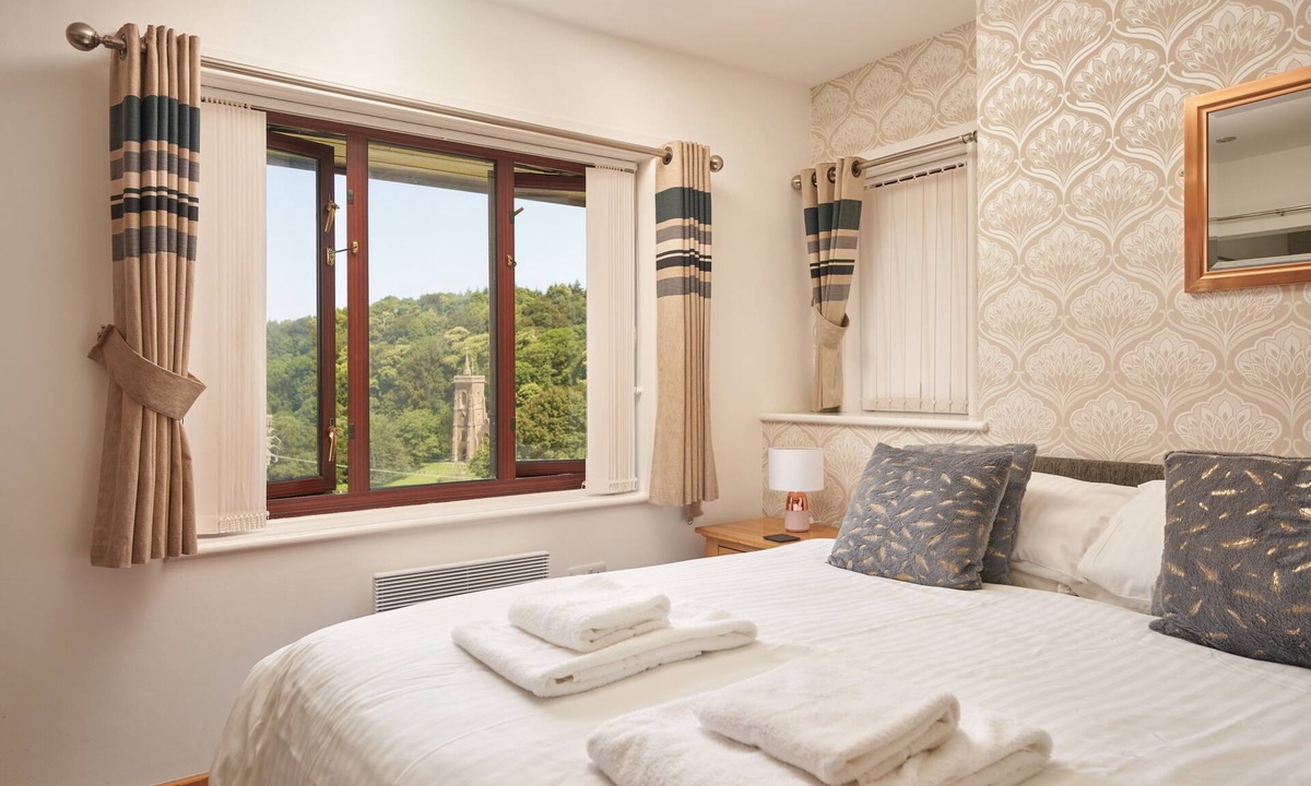 West Quantoxhead Hotel | The Windmill Inn