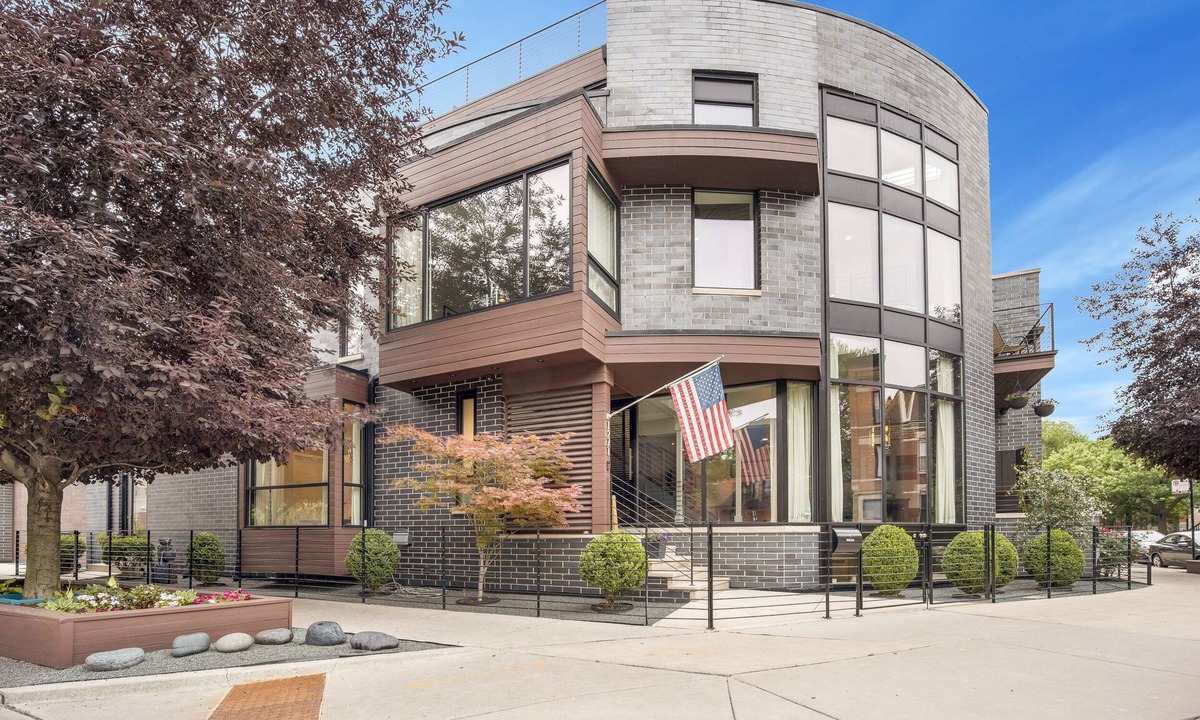 West Town House | : The Wolcott : Modern Elegance at Its Finest