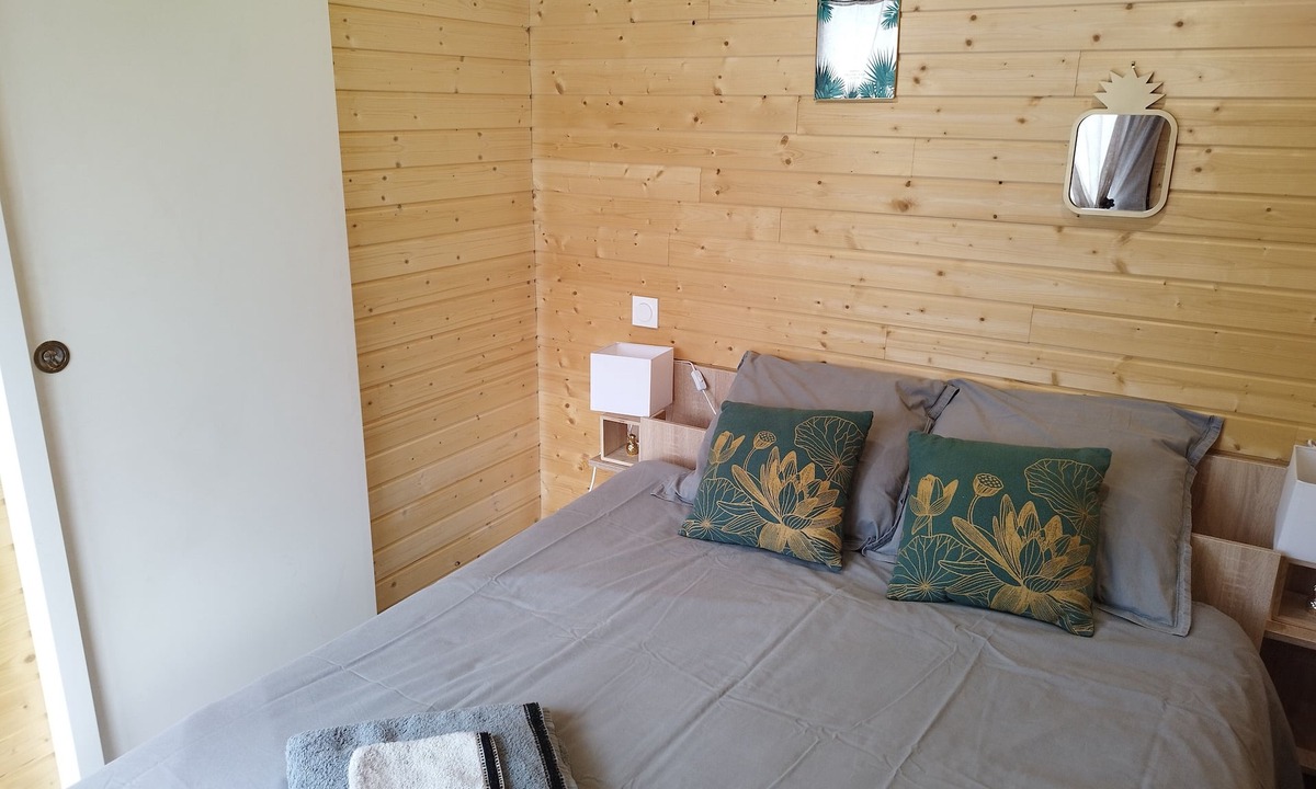 Saint-Julien-sur-Cher Ski Chalet | The Wooden Nest