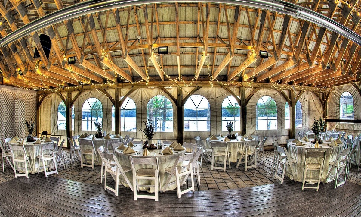 Inlet Hotel | The Woods Inn