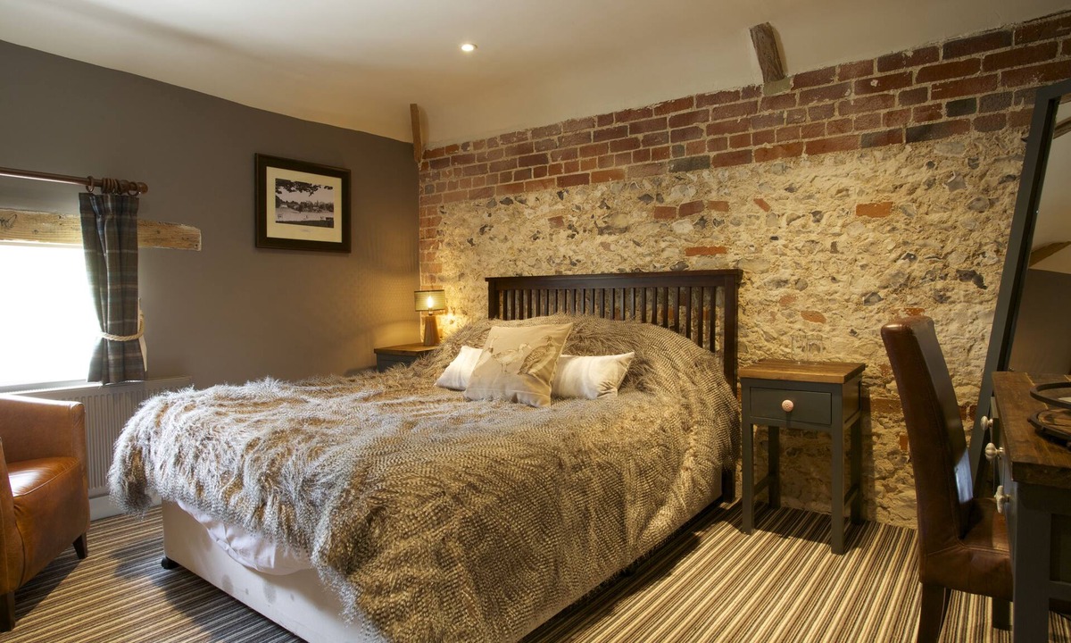 Northington Hotel | The Woolpack Country Inn
