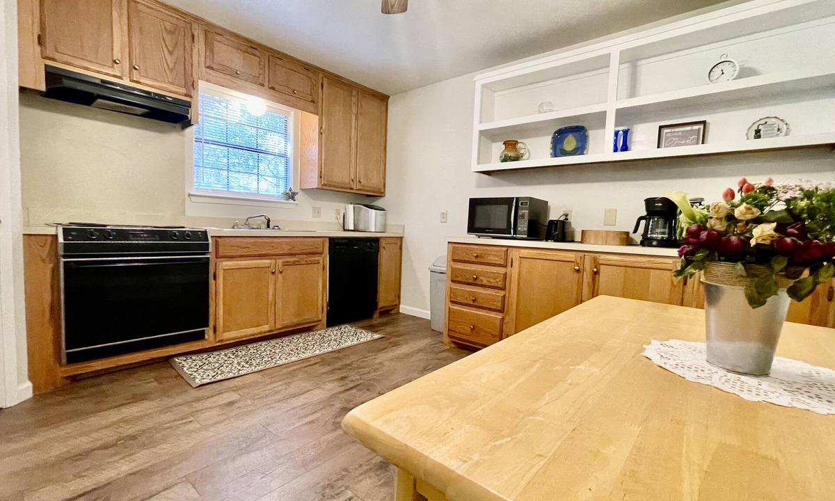 Buffalo Gap House | The Wooten House | Small town living, only minutes from Abilene.