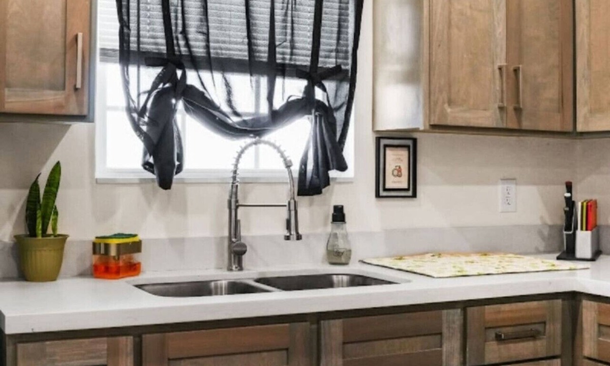 Bonanza Apartment | The WorkNest | Stylish Stay w/Desk & Fast Wi-Fi