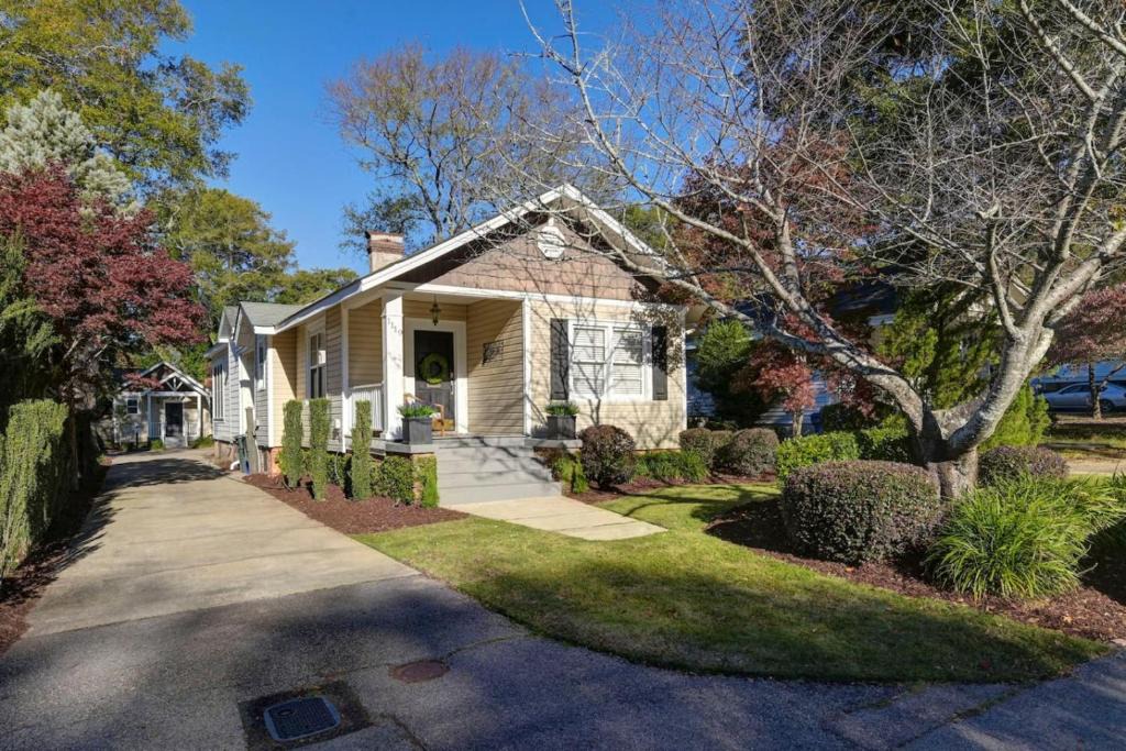 Earlewood House | The Wren Main and Guest House